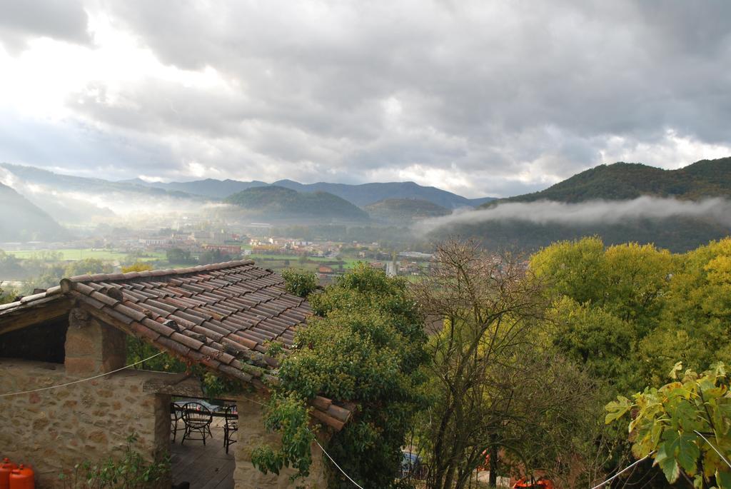 Casa De Colonies La Cadamont Hostel Sant Joan les Fonts Bagian luar foto